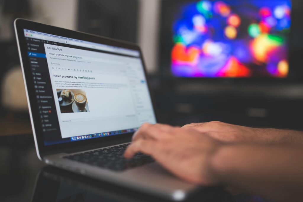 writing blog, blog writing earning, write blog to earn