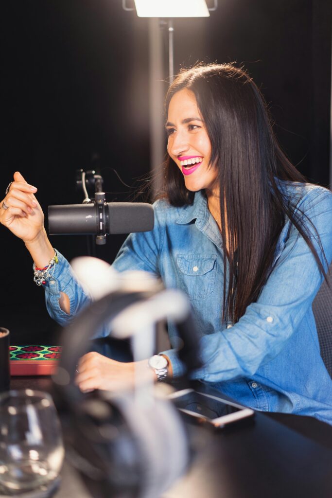 podcasting, podcast for earn, earn by podcasting 